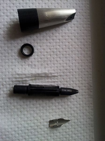 File:Lamy2000-disasm002.jpg